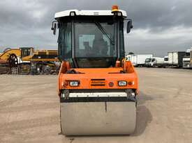 2016 Dynapac CC2200C Roller (Combination) - picture0' - Click to enlarge