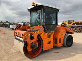 2016 Dynapac CC2200C Roller (Combination) - picture1' - Click to enlarge