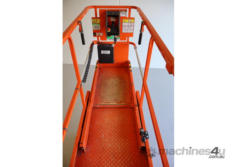 caption 2020 JLG 1930ES 19ft Electric Scissor Lift - Commission until 10/2030