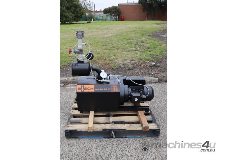 caption Dry Claw Vacuum Pump - BUSCH MINK MM 1252 AV
