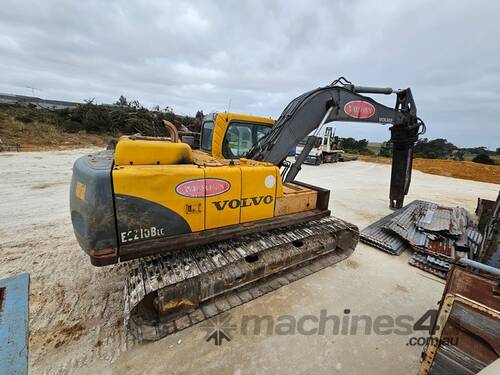 Volvo EC210BLC Excavator with Jisan Scrap Metal Shear