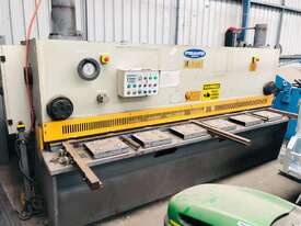 Hydraulic Guillotine 3.1m x 6mm - picture0' - Click to enlarge