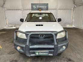 2009 Toyota Hilux SR Diesel - picture0' - Click to enlarge