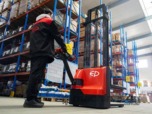 EP ELECTRIC PALLET STACKER 1.5T-Narrow Aisles use