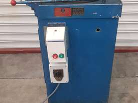 *Pre-Loved* 3PH 10AMP Chisel Bit Sharpener Viceroy Sharpedge Machine By Esso - picture0' - Click to enlarge