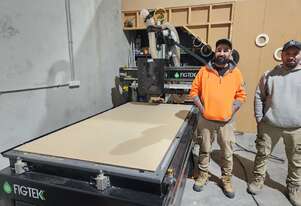 LNC 1325 ATC CNC Router with Servo Motor & Driver