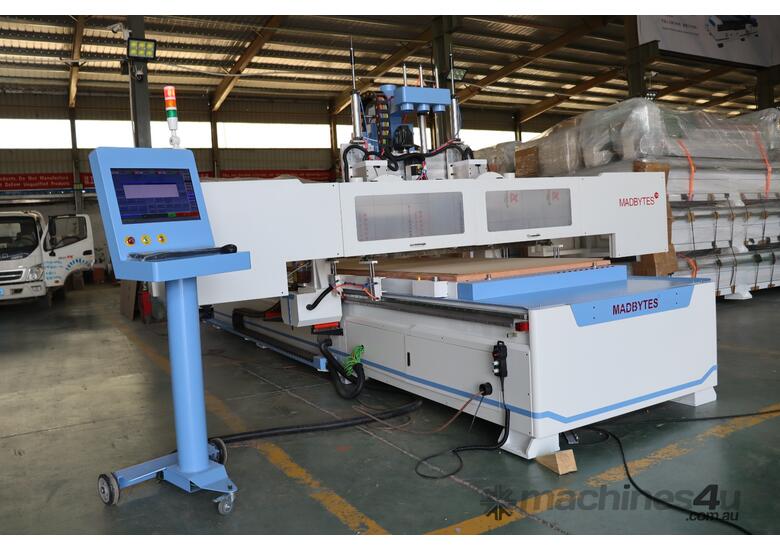 Madbytes CNC Routers and Accessories - 1300mm x 2500mm Working Area with Advanced Automation