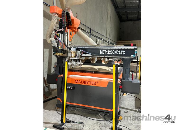Madbytes CNC Routers and Accessories - 1300mm x 2500mm Working Area with Advanced Automation