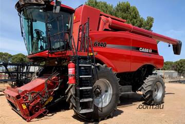 Case IH 6140 Axial Flow Combine & MacDon FD135 Front