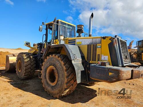 caption 2013 KOMATSU WA480-6 LOADER WITH SCALES