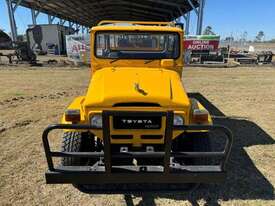 1981 HJ47 Toyota Utility 4x4 (Ex QRF Fleet No.242) - picture1' - Click to enlarge