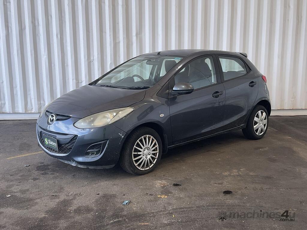 Used 2010 mazda 2010 Mazda 2 Petrol WOVR Repairable Writeoff in