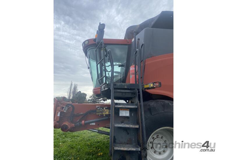 caption 2004 Case AFX8010 Combine Harvester