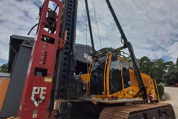 WOLTMAN 50PR PILING RIG with PVE 5/7NL Impact Hammer