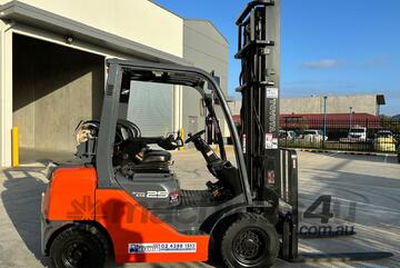 Wollongong Forklift: 2013 Toyota 2.5T LPG, 2-Stage Standard Mast, 4.5m Lift!