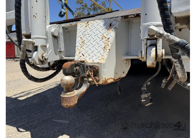 caption 2010 Mercedes Benz Axor 2633 (6x4) Beavertail with Crane (In Certification)