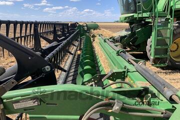 2017 John Deere 640D Combine Platforms