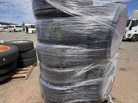 Pallet of Assorted Tyres & Rims - picture2' - Click to enlarge