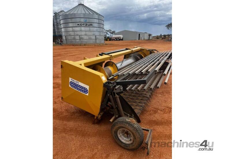 caption Phillips Roller down pick up front