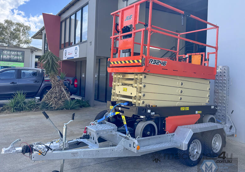 2025 JLG 32ft Electric Scissor Lift Trailer Package