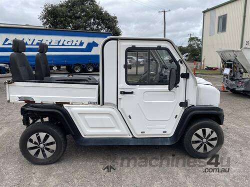 caption EMC Titan LT UTE