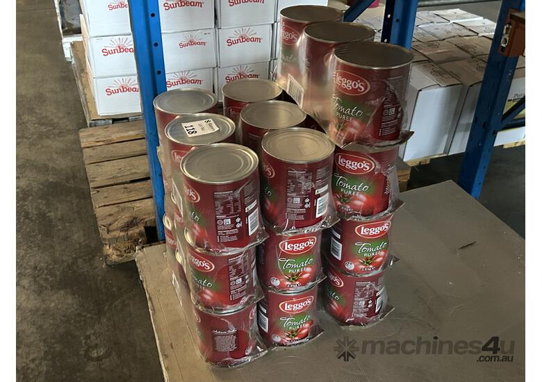 caption Approx 30x 2.9kg Packages of Leggo's Tomato Puree