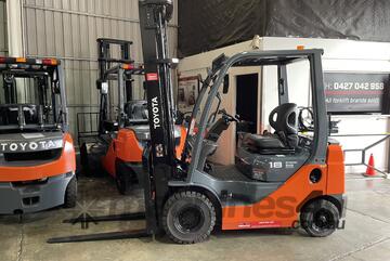 TOYOTA 2014 8FG18 DELUXE MODEL S/N 36149 LPG 6 METER 3 STAGE MAST 1.8 TON 1800 KG CAPACITY