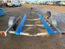2006 Karavan Single Axle Boat Trailer  - picture2' - Click to enlarge