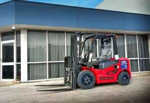 2025 SUMMIT K35-C 3.5 Tonne 3 Stage 4.5m Container Mast Diesel Forklift