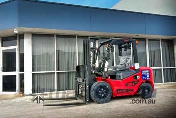 2025 SUMMIT K35-C 3.5 Tonne 3 Stage 4.5m Container Mast Diesel Forklift