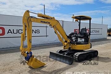 Komatsu 2015   PC35MR-3