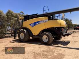 (8749) 2008 CR9070 WITH 40' 94C ON TRAILER - picture0' - Click to enlarge