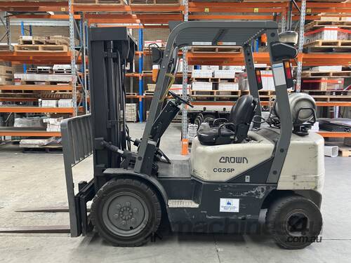 caption Crown Counterbalance Forklift 2005