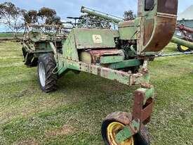 John Deere 215A Windrower - picture0' - Click to enlarge