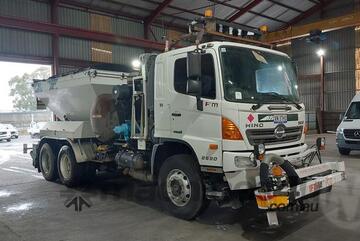 Hino   FM1J Hino   FM1J