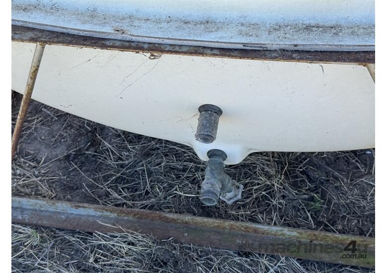 caption 800L Fibreglass Tank