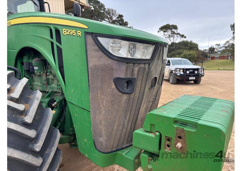 caption John Deere 8295R