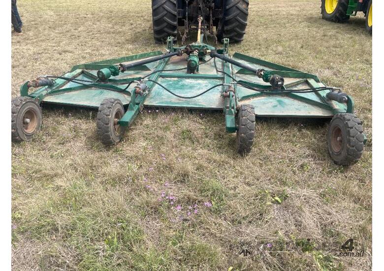 Austil Equipment Slasher in good condition, approx. 4m wide