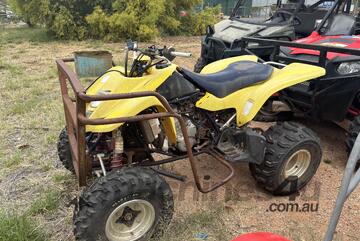 Suzuki Suziki LTZ 400 Motor Run