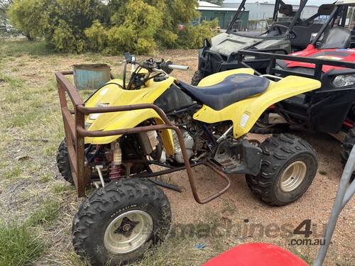 Suziki LTZ 400 Motor Run