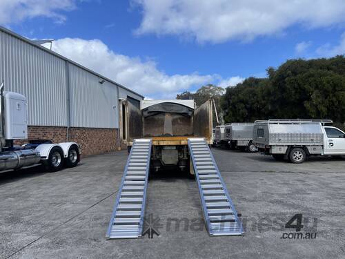 4.2m 4Tonne Heavy Duty Rubber Tyre,Rubber Track Machinery Loading Ramps