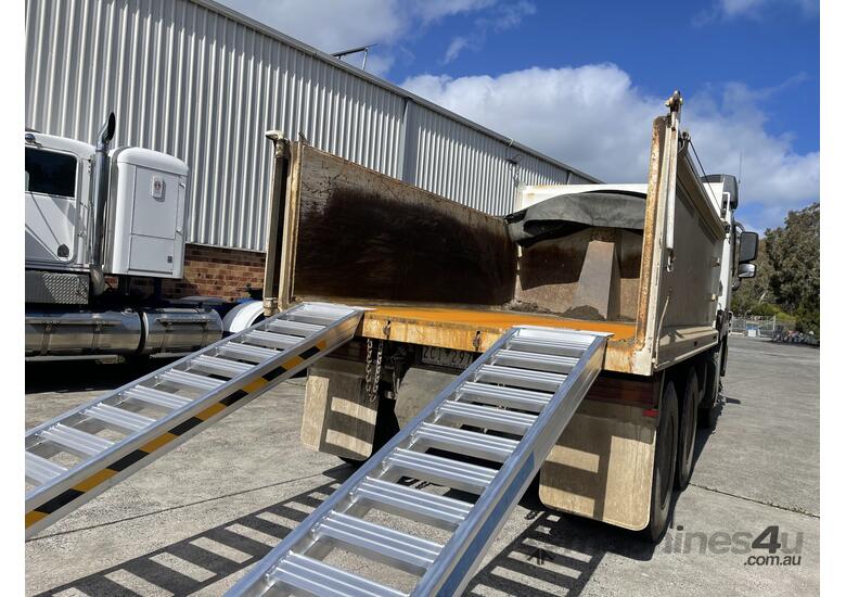 4.2m 4Tonne Heavy Duty Rubber Tyre,Rubber Track Machinery Loading Ramps