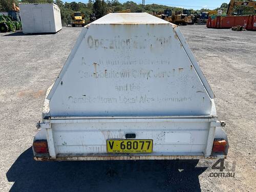 2009 Austrailers Manufacturing 6x4 Single Axle Enclosed Trailer