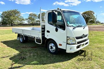 2016 Hino 300 SERIES 616 Tray Dropside