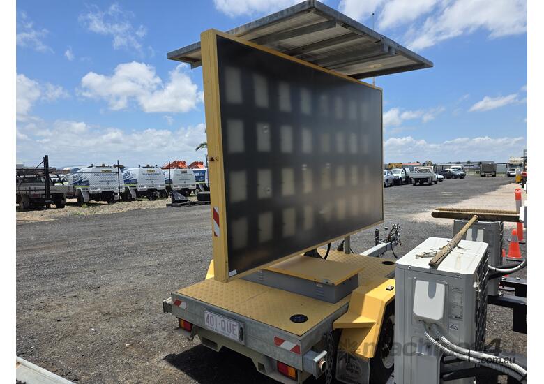 Unserviceable Sign Trailer