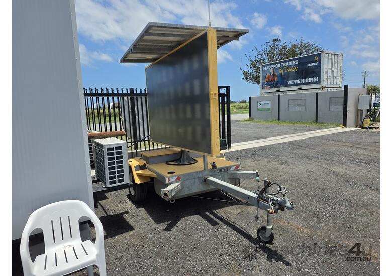Unserviceable Sign Trailer