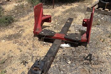 Case/New Holland STX & TJ series Draw Bar Assembly