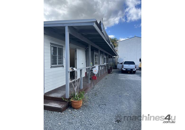 Site Offices - Toilets and shower
