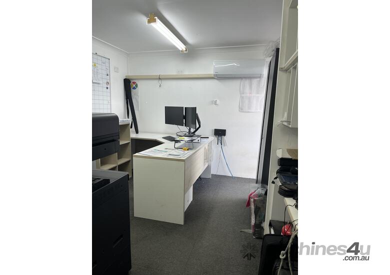 Site Offices - Toilets and shower