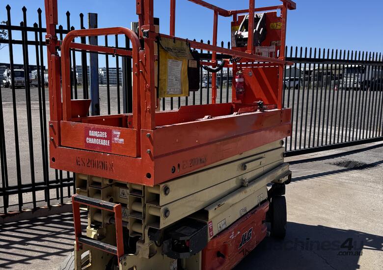 2015 Used JLG 2032ES Electric Scissor Lift image 4